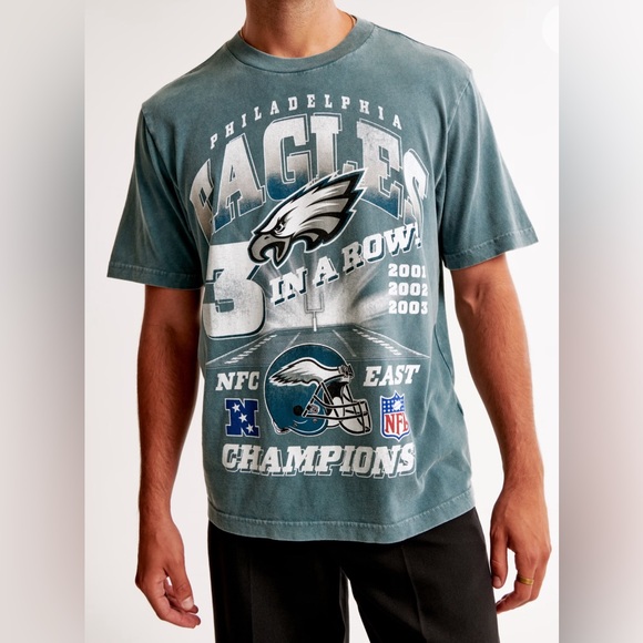 Abercrombie & Fitch Other - ❌SOLD❌ NWT [Abercrombie & Fitch] Philadelphia Eagles NFL Graphic T-Shirt Men’s M